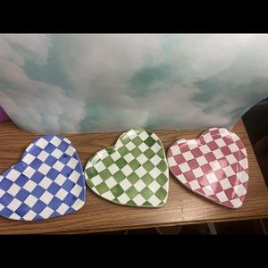 Checkered heart shaped plates by Mesa International